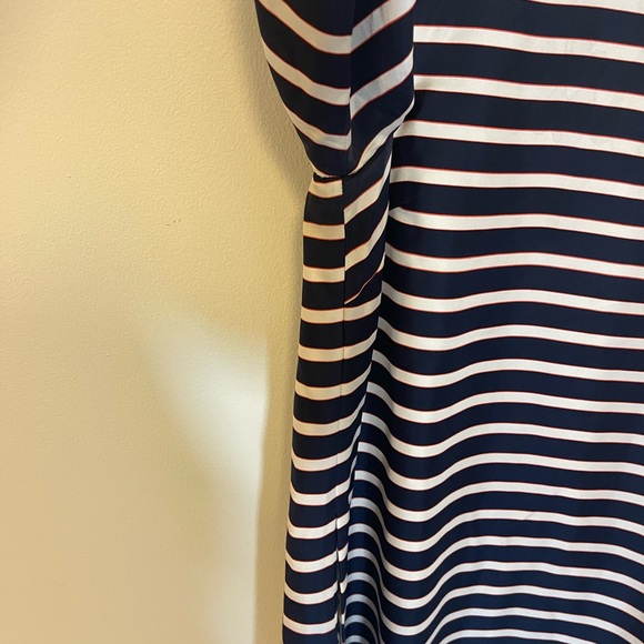 100% Silk J. Crew Size 8 Sheath Dress in Navy & White - Picture 5 of 13